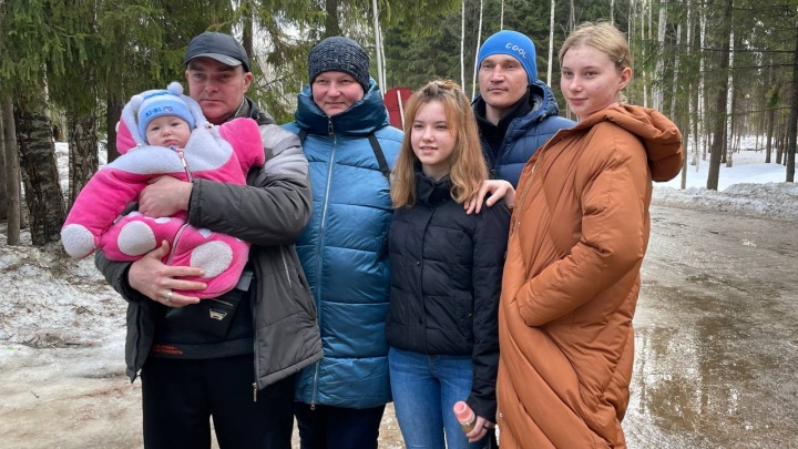 «Мы теперь бомжи»: семья с грудным ребенком из Мариуполя рассказала, как потеряла всё на Украине