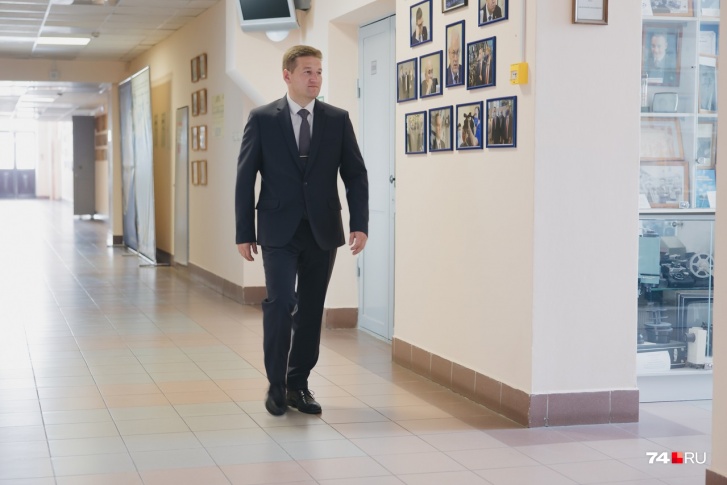 Александр Вагнер стал исполняющим обязанности ректора ЮУрГУ в июне 2022 года Александр Вагнер стал исполняющим обязанности ректора ЮУрГУ в июне 2022 года