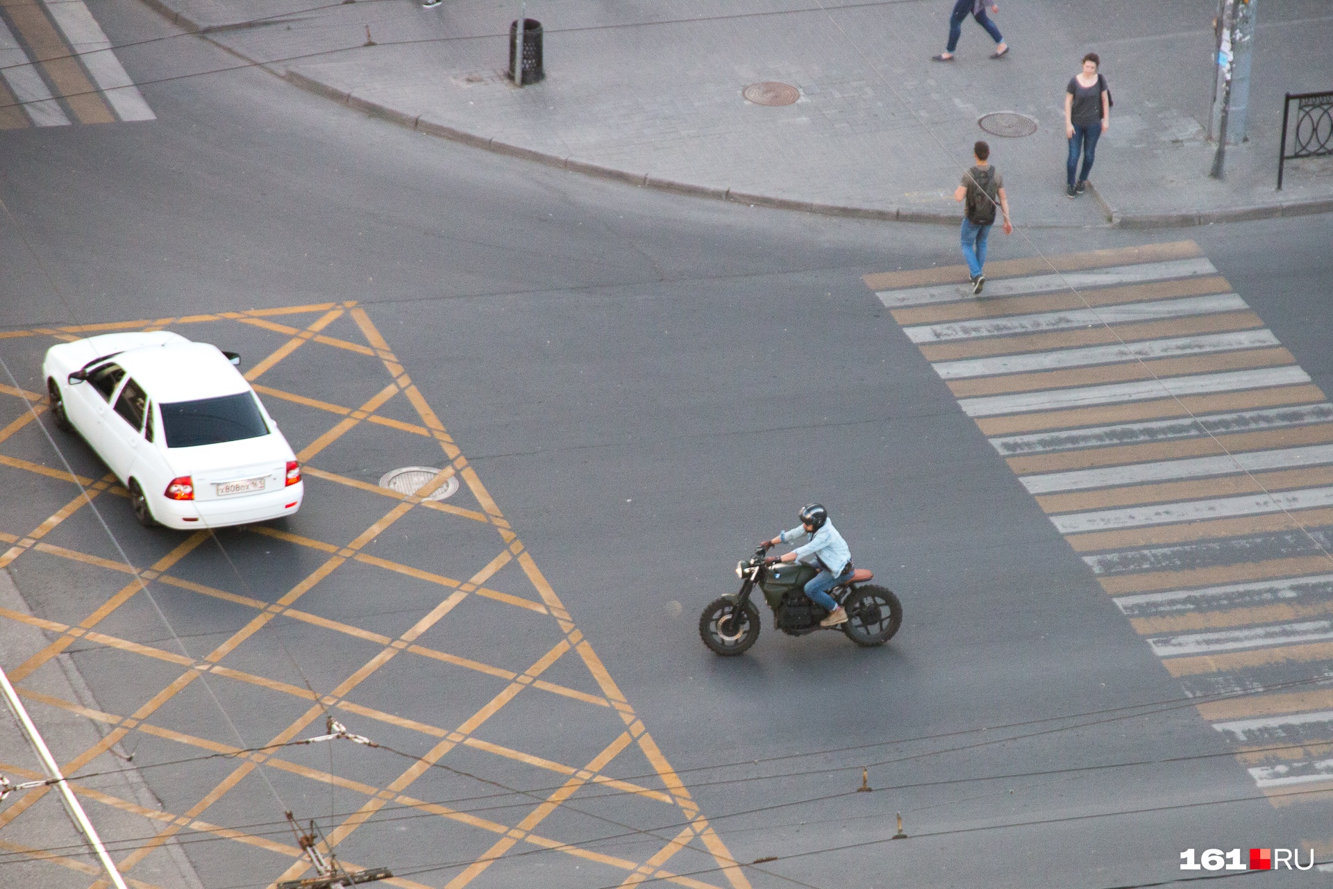 Видео погони за мотоциклисткой-подростком опубликовали в Сети