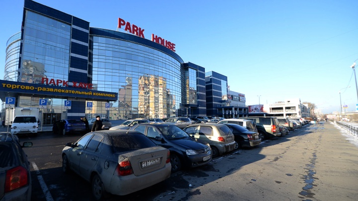 «Инвалида ногами по лицу запинал»: в Екатеринбурге неадекват напал на прохожих