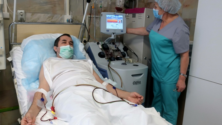 «Сталкивались с подобным лишь однажды»: в Екатеринбурге провели уникальную операцию по пересадке костного мозга