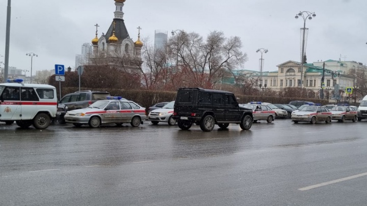 На улицу Пушкина примчались восемь машин Росгвардии. Что случилось?
