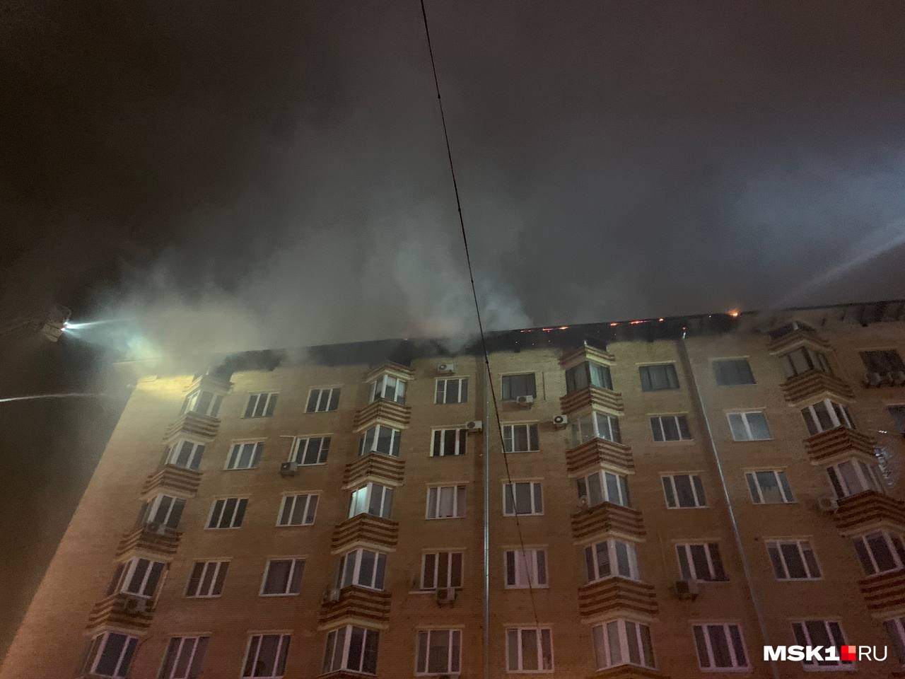 Пожар в москве на ленинском проспекте. Пожар Ленинский проспект 40. Пожар Ленинский проспект 62/1. Многоэтажки. Пожар в Москве многоэтажка.