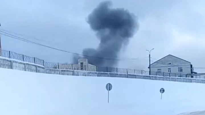 В Березниках с территории «ВСМПО-Ависма» шел густой черный дым. Что случилось?