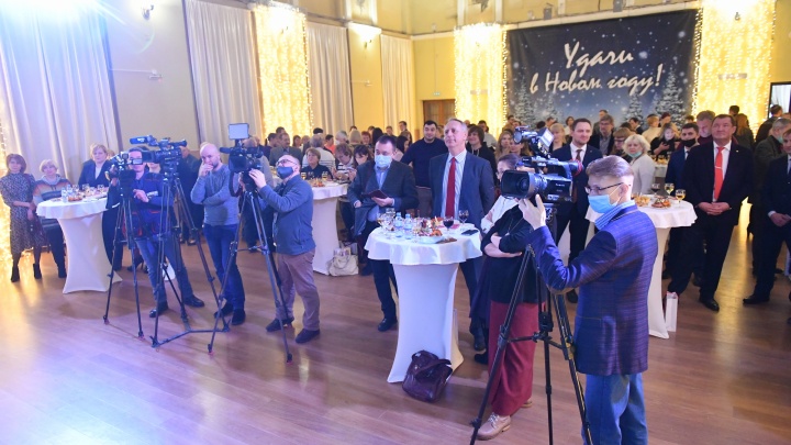 18 журналистов получили награды в конкурсе нефтяников «Черное золото Прикамья»