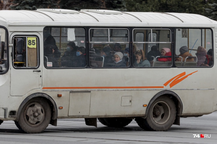 Пока в челябинских маршрутках можно проехать не только без кода, но даже без маски Пока в челябинских маршрутках можно проехать не только без кода, но даже без маски