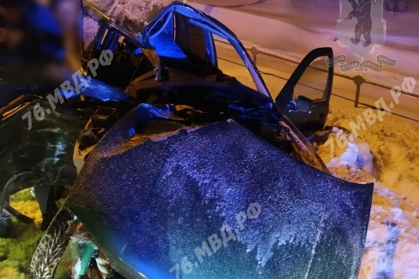 В ДТП в Ярославской области пострадали водитель и пассажирка легкового автомобиля