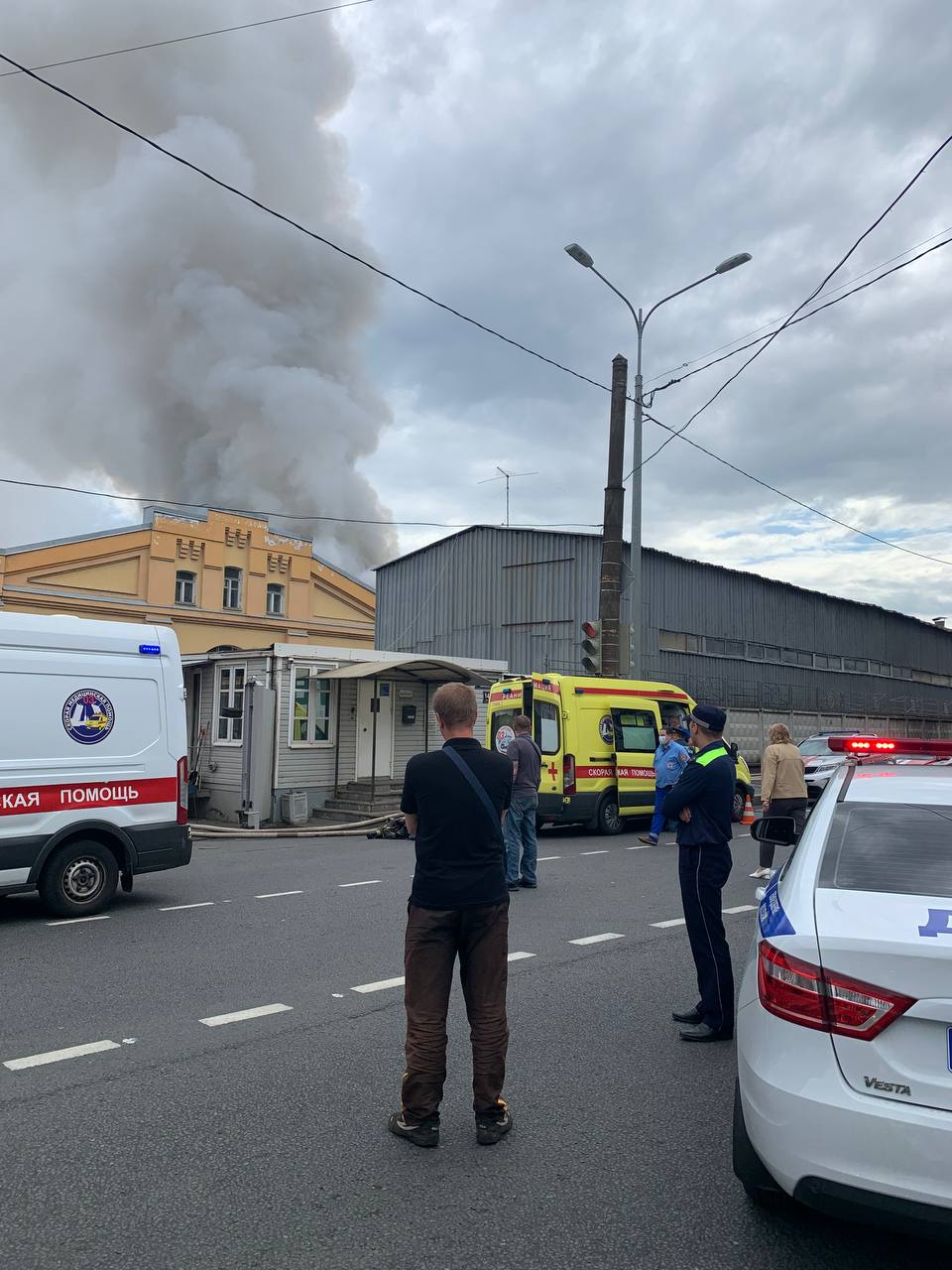 Ранг пожара на Днепропетровской повышали до третьего. Очевидцы говорят о  пострадавшей | 25.07.2022 | Санкт-Петербург - БезФормата