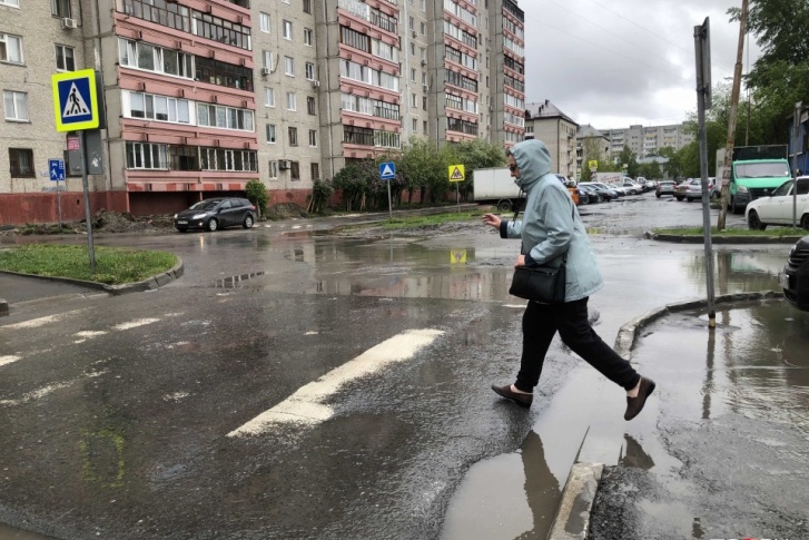 Дождь? Будет. Одевайтесь по погоде, чтобы на улице вам было комфортно Дождь? Будет. Одевайтесь по погоде, чтобы на улице вам было комфортно