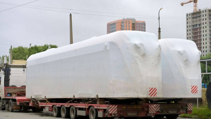 В Екатеринбург доставили первые суперсовременные трамваи для ветки в Верхнюю Пышму
