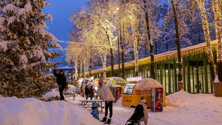 Парк «Швейцария» полностью откроется 25 декабря. Там подготовят катки, фудтраки и новогодний экспресс