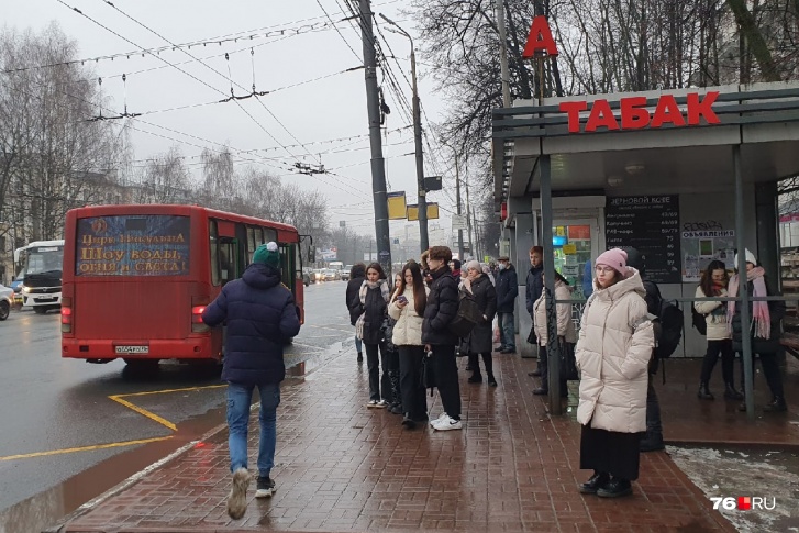 Три новых перевозчика начнут возить пассажиров в Ярославле с декабря этого года Три новых перевозчика начнут возить пассажиров в Ярославле с декабря этого года