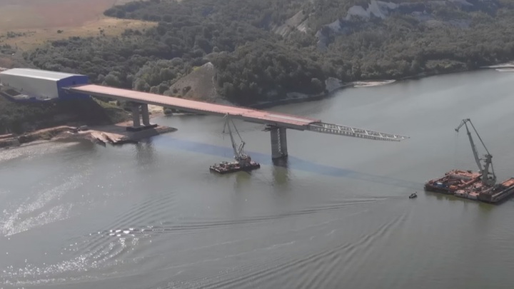 Инвестору строительства моста через Волгу хотят выплатить 10 миллиардов рублей
