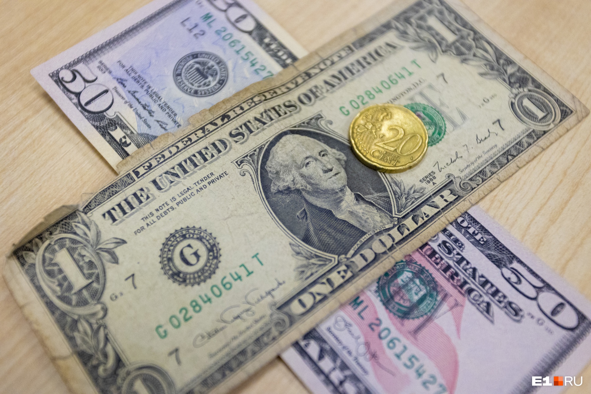 Юань заменит нам доллар и евро? Экономисты — о продлении Банком России валютных ограничений
