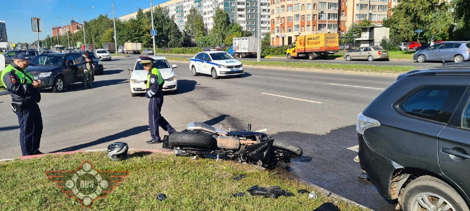 Мотоциклист серьезно пострадал в столкновении с BMW на Северном проспекте |  12.09.2022 | Санкт-Петербург - БезФормата