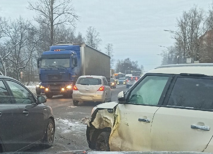 95 квартал 2 блондинки попали дтп