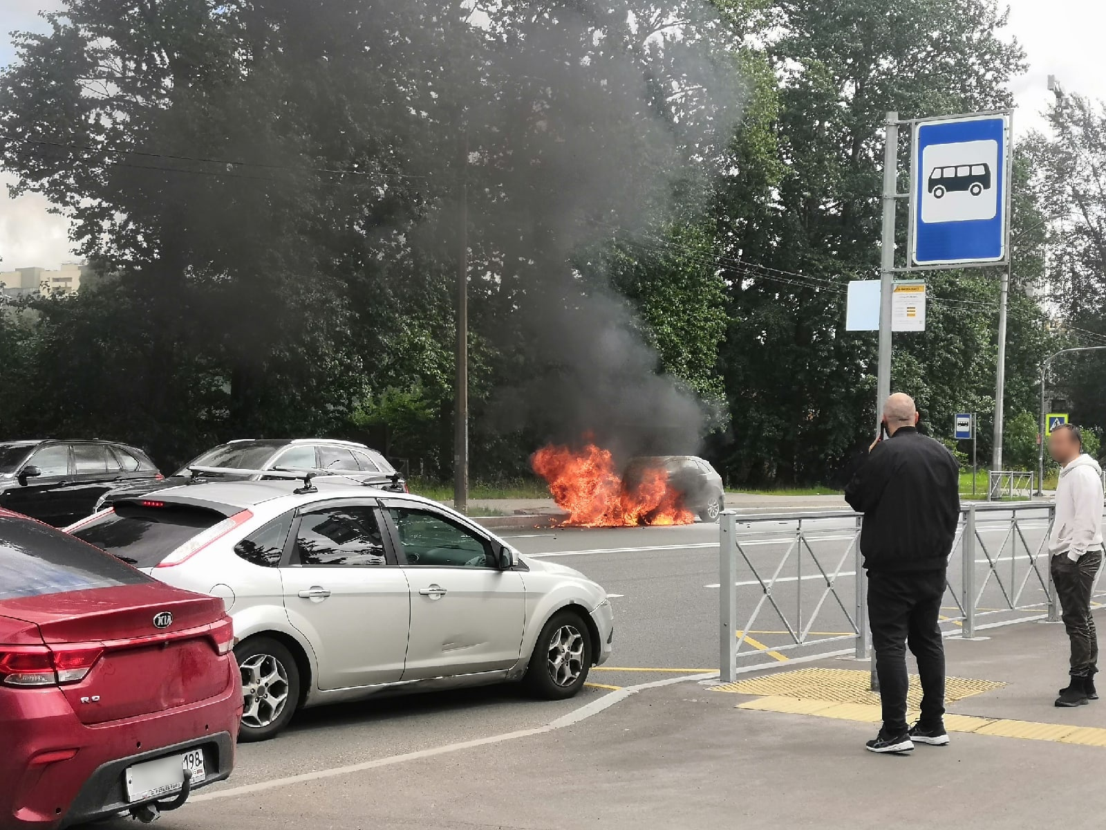 Я бы плакал». Audi Q5 сгорела у автосалона на Полюстровском | 18.07.2022 |  Санкт-Петербург - БезФормата