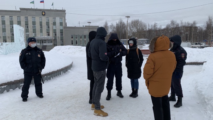 Около 10 жителей Сургута привлечены к ответственности за дискредитацию вооруженных сил