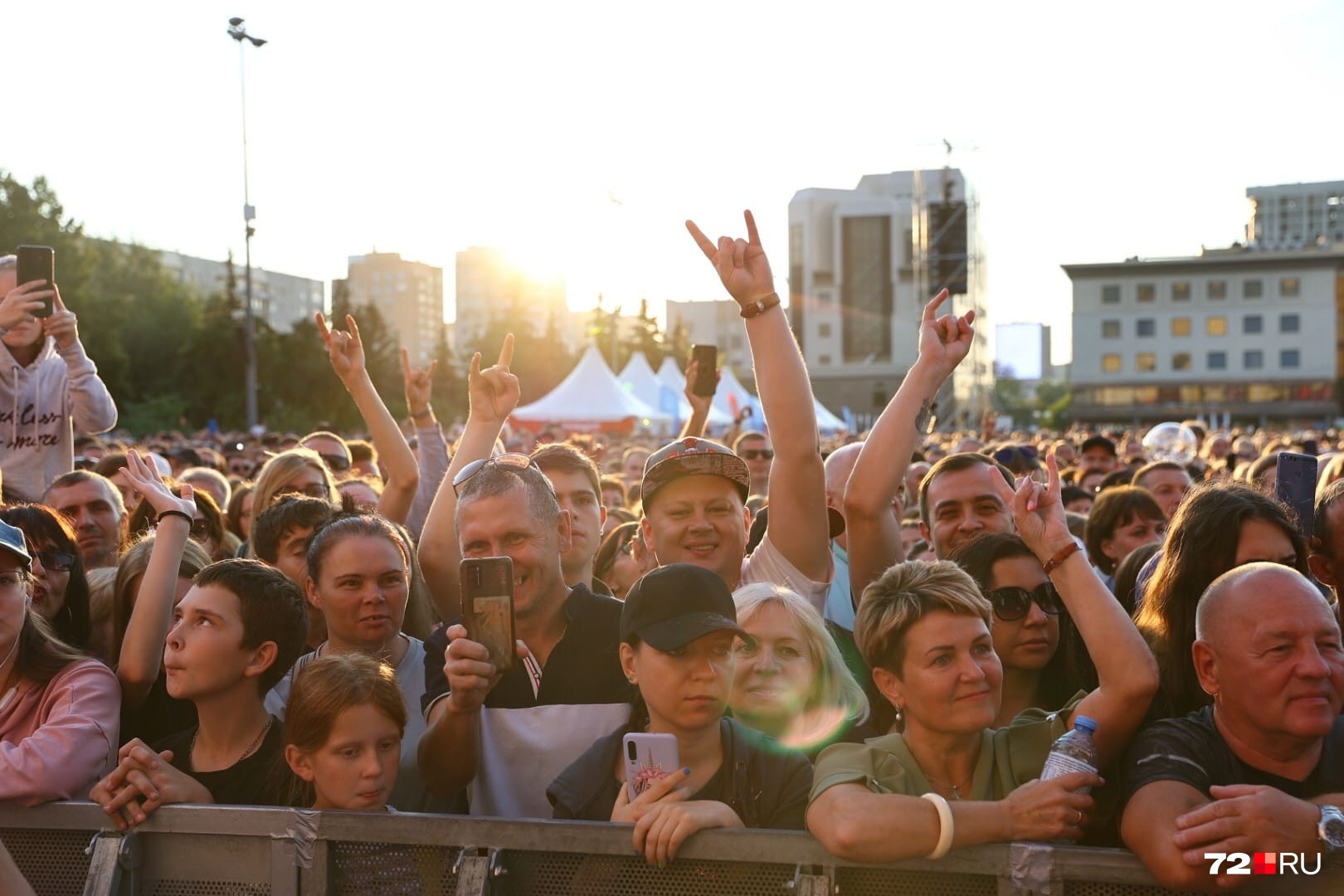 Атмосфера была очень и очень позитивной Атмосфера была очень и очень позитивной