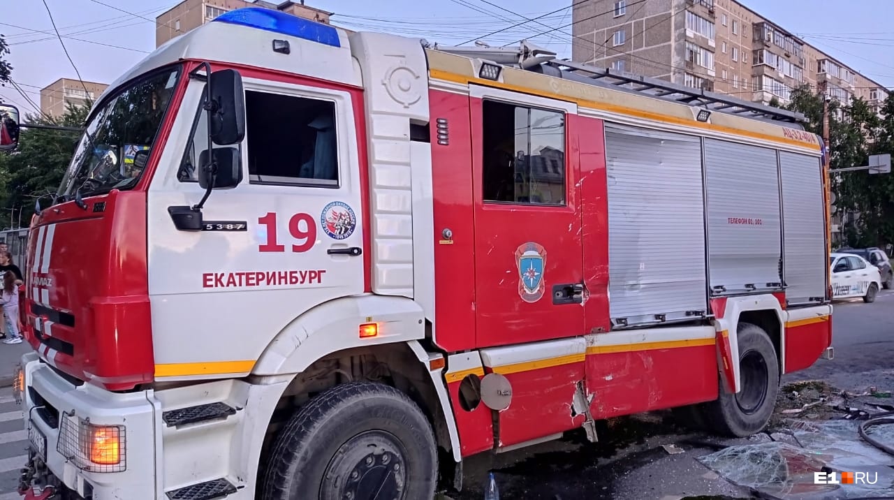 В автоинспекции сообщили, что сирена была включена, мигалки — тоже В автоинспекции сообщили, что сирена была включена, мигалки — тоже