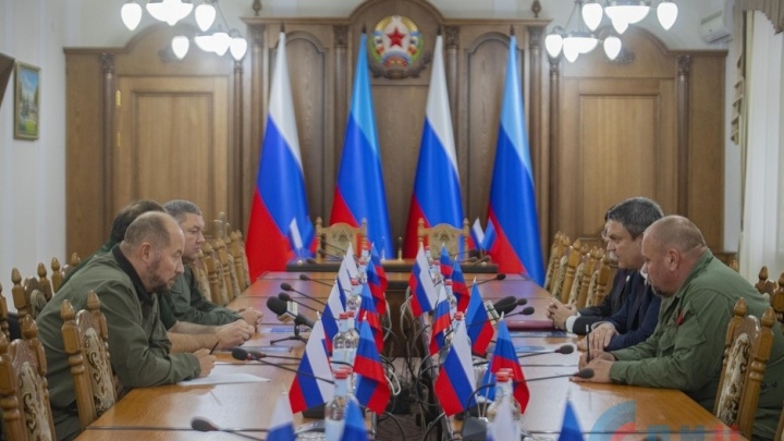 Премьер-министр Татарстана в Лисичанске подписал соглашение с местными властями. Что это значит?