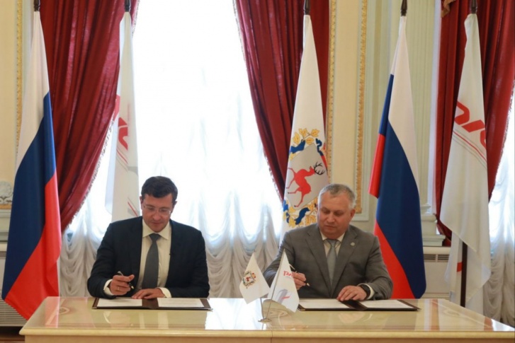 Глеб Никитин и Сергей Дорофеевский заключили соглашение по модернизации пассажирского транспорта