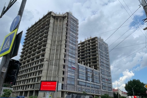 Недостроенный жилой комплекс «Скала» в центре Краснодара