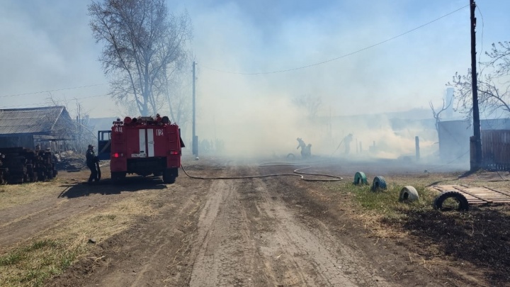 Четыре дома с надворными постройками сгорели в селе Касьяновка Черемховского района