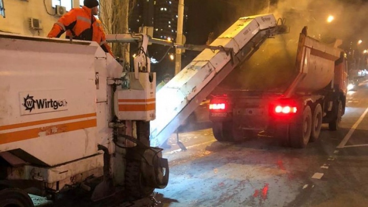 Сити-менеджер обвинил теплую зиму в разрушении дорог Ростова