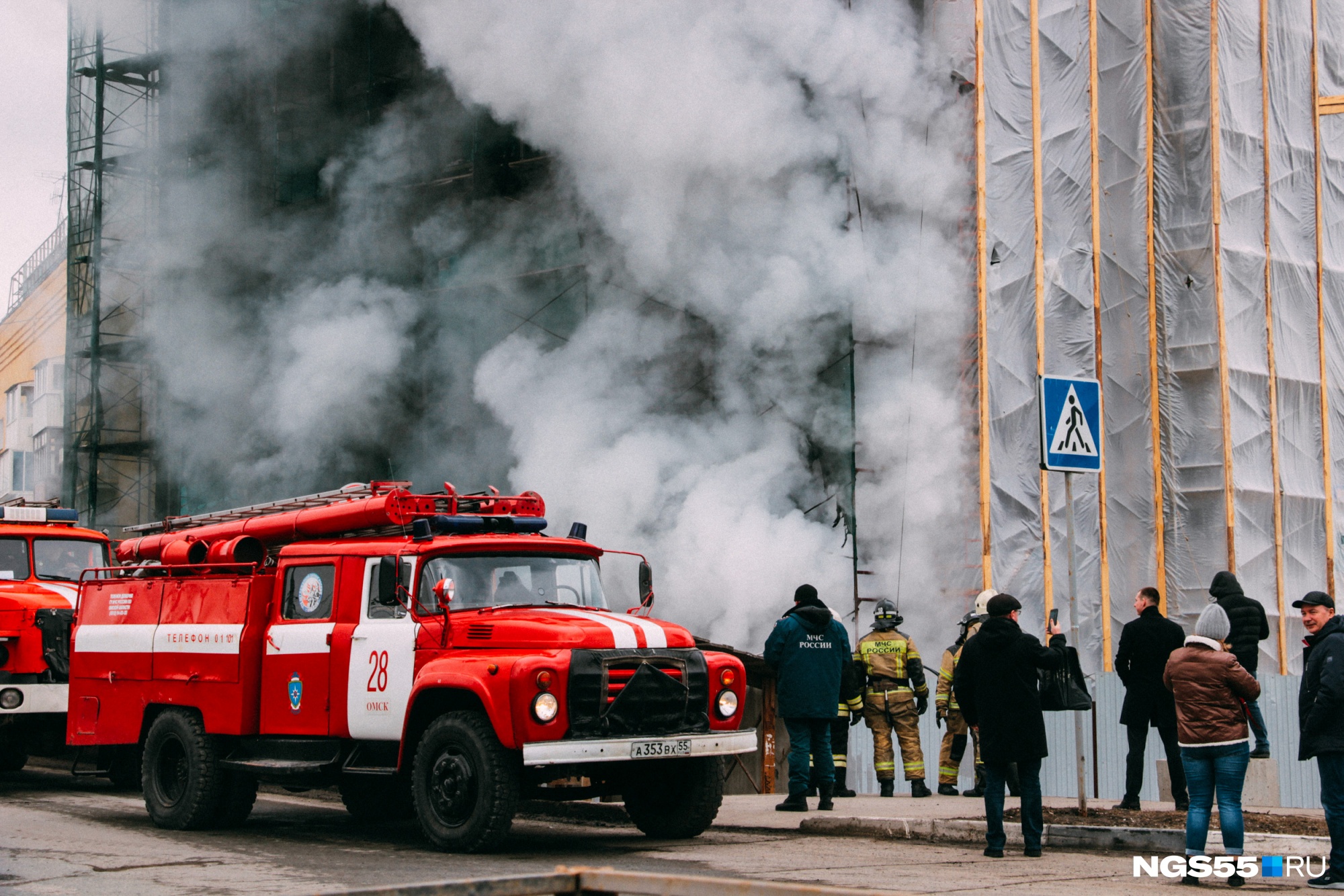 МЧС сообщило о локализации огня в гостинице на Щербанева