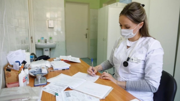 В Челябинской области пациентам с ковидом начали выдавать больничные дистанционно