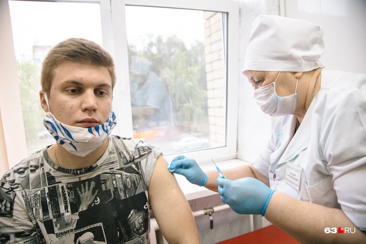Медики используют несколько видов вакцин, и у каждой <a href="https://63.ru/text/health/2021/11/16/70254977/" class="_ io-leave-page" target="_blank">есть побочки</a> Медики используют несколько видов вакцин, и у каждой <a href="https://63.ru/text/health/2021/11/16/70254977/" class="_ io-leave-page" target="_blank">есть побочки</a>