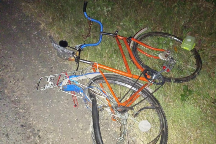 Велосипедист умер до приезда медиков