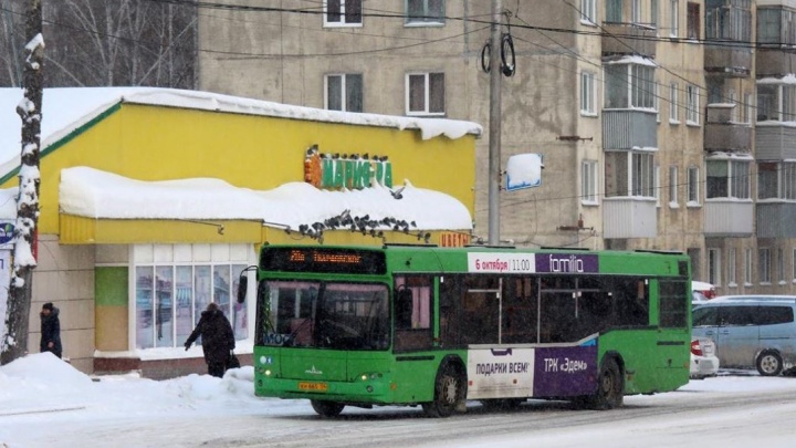 Несколько автобусных маршрутов изменят в Новосибирске — горожане предрекают транспортный коллапс