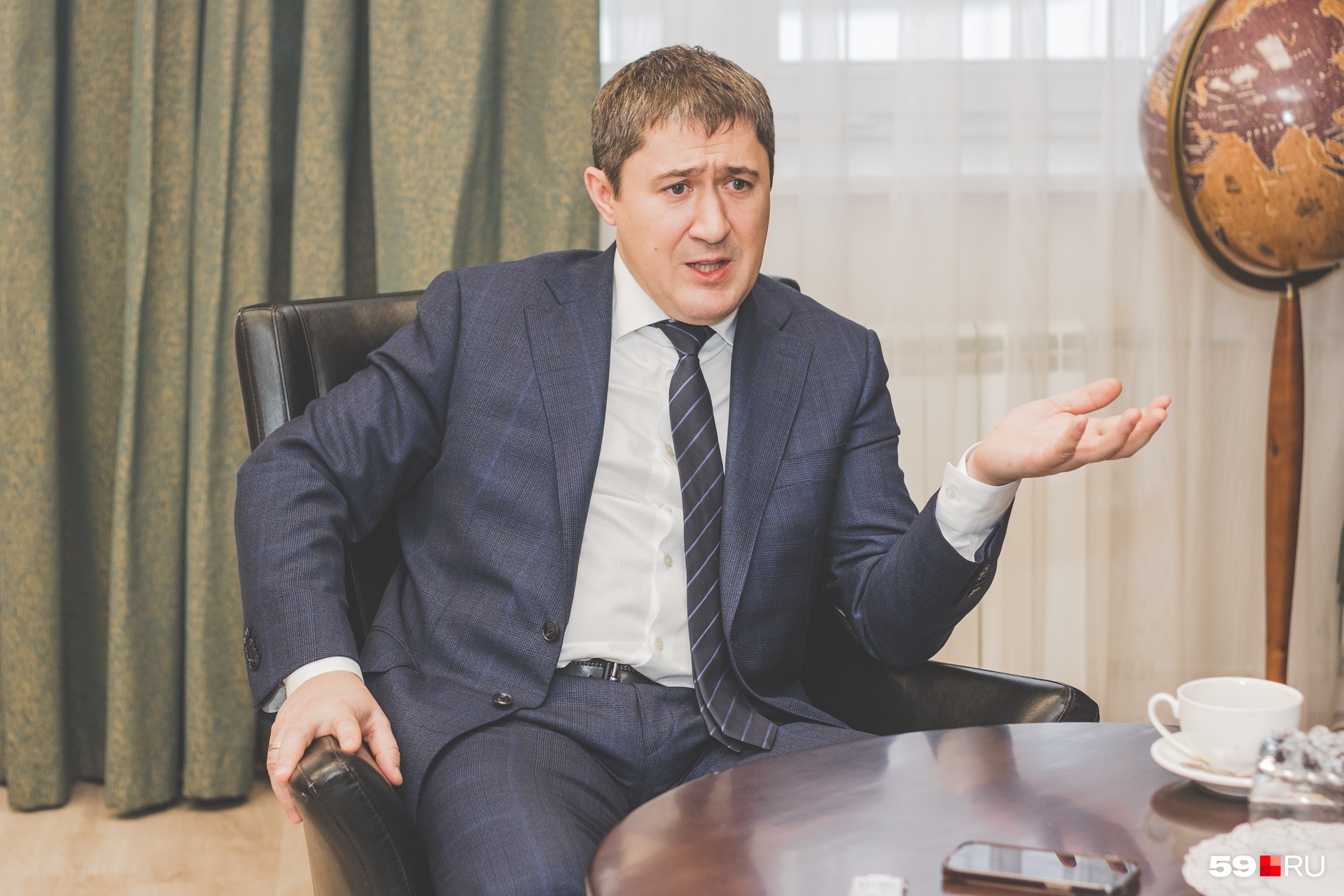 Губернатор отмечает, что край может забрать себе полномочия в разных сферах — но «что останется от местного самоуправления?» Губернатор отмечает, что край может забрать себе полномочия в разных сферах — но «что останется от местного самоуправления?»