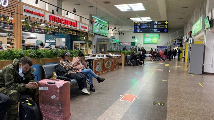 Через аэропорт Краснодара в день отмены всех рейсов успели улететь свыше 2000 пассажиров