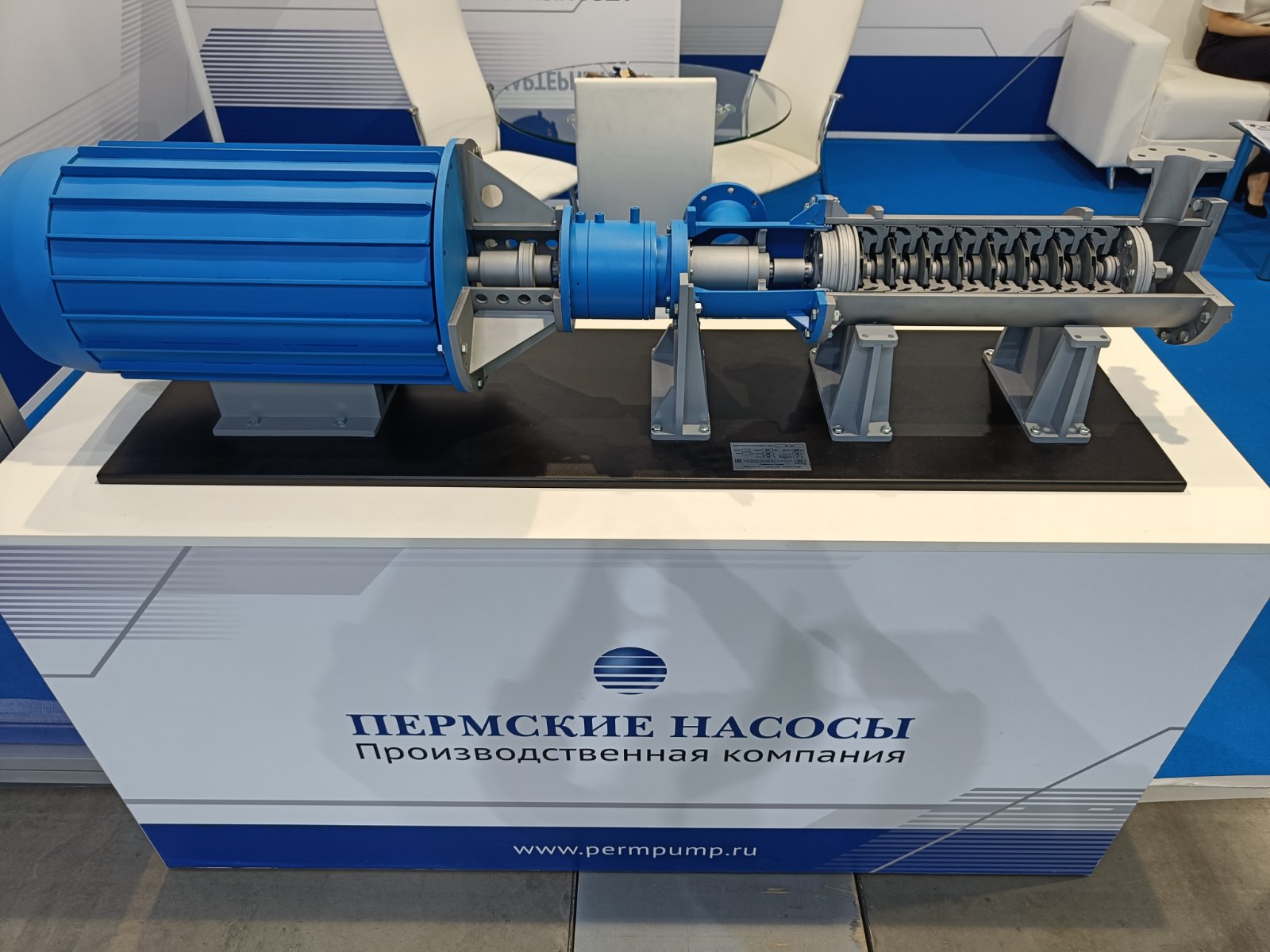 На стенде компания представила линейку центробежного насосного оборудования, а также реалистичные макеты герметичных насосов На стенде компания представила линейку центробежного насосного оборудования, а также реалистичные макеты герметичных насосов