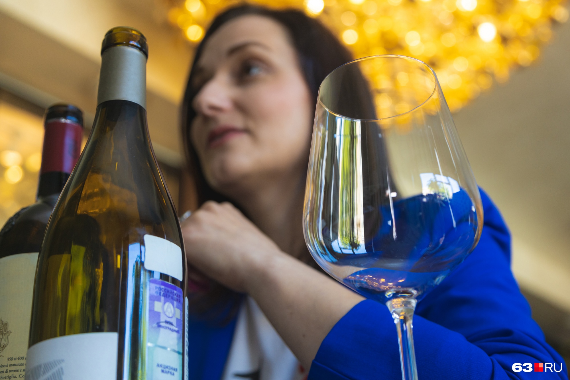 Акциза и этикетка также влияет на стоимость бутылки вина