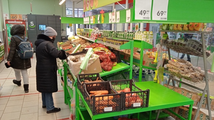 Власти Поморья ответили про запас товаров первой необходимости в магазинах: на сколько их хватит