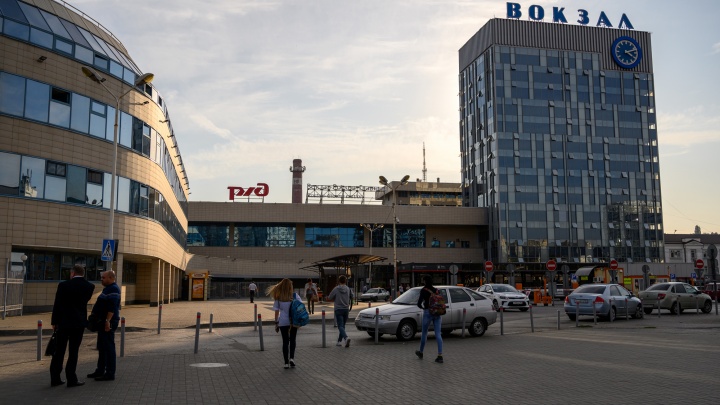 Источник: на входе в ростовский ж/д вокзал задержали мужчину с гранатометом