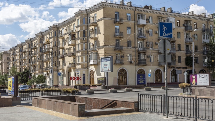 «Бьемся лбом о нашу бюрократию»: в центре Волгограда жители пятиэтажки на Мира остались без газа из-за соседей