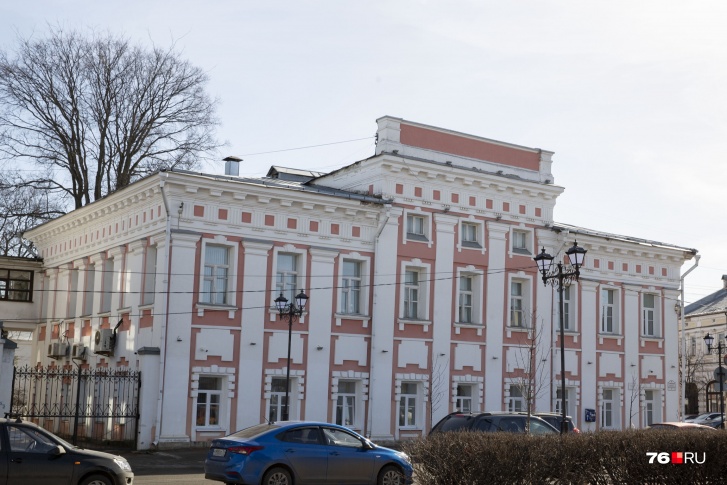 Чиновники мэрии Ярославля отчитались о своих доходах Чиновники мэрии Ярославля отчитались о своих доходах