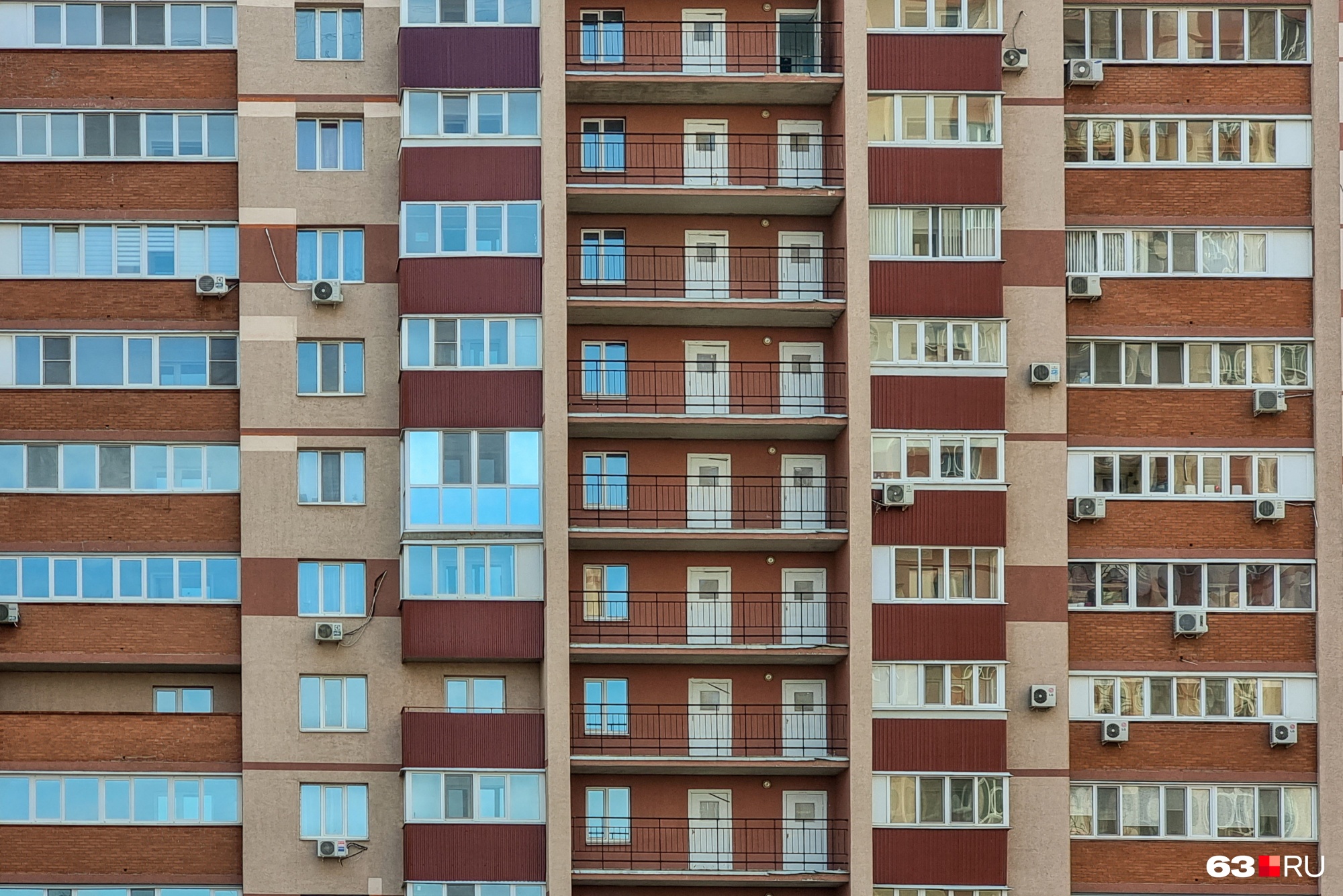 Такой вид из окна, как в Самаре, знаком, пожалуй, каждому Такой вид из окна, как в Самаре, знаком, пожалуй, каждому