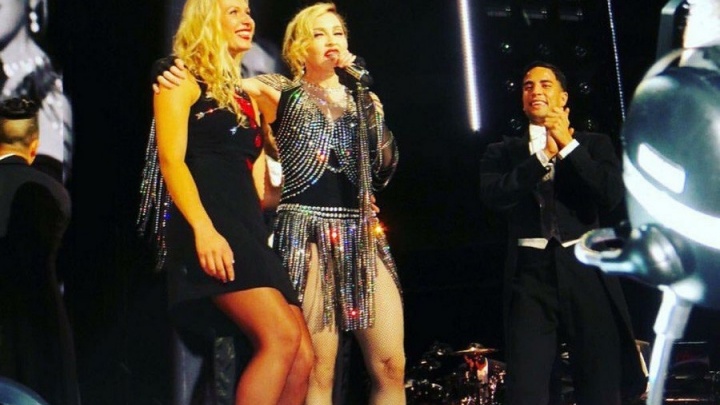 «Почему я, Мадонна?»: красноярка судится с американской поп-дивой из-за несостоявшейся совместной поездки