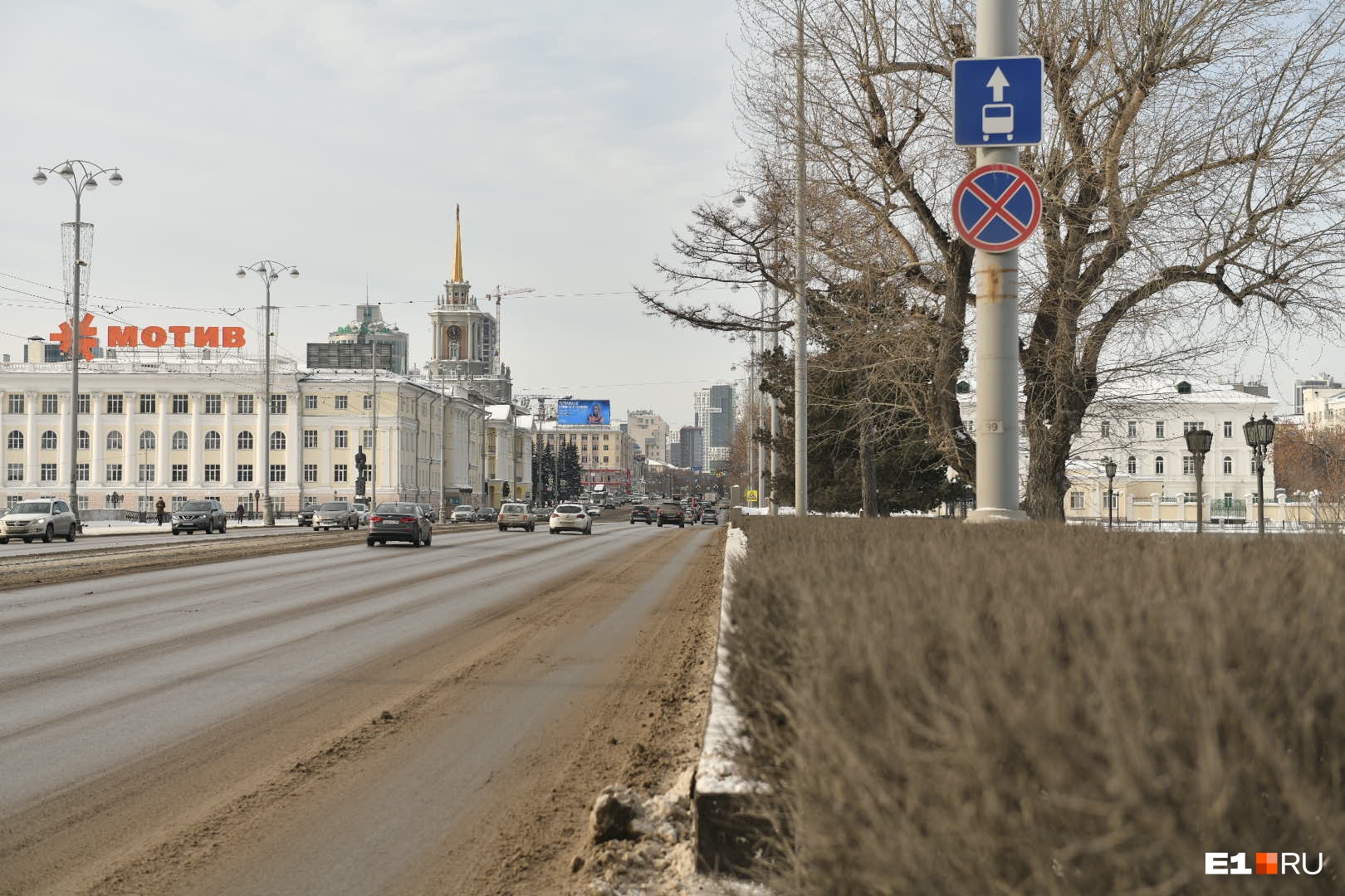 Проспект Ленина завесят камерами, чтобы наказывать за езду по выделенке для автобусов