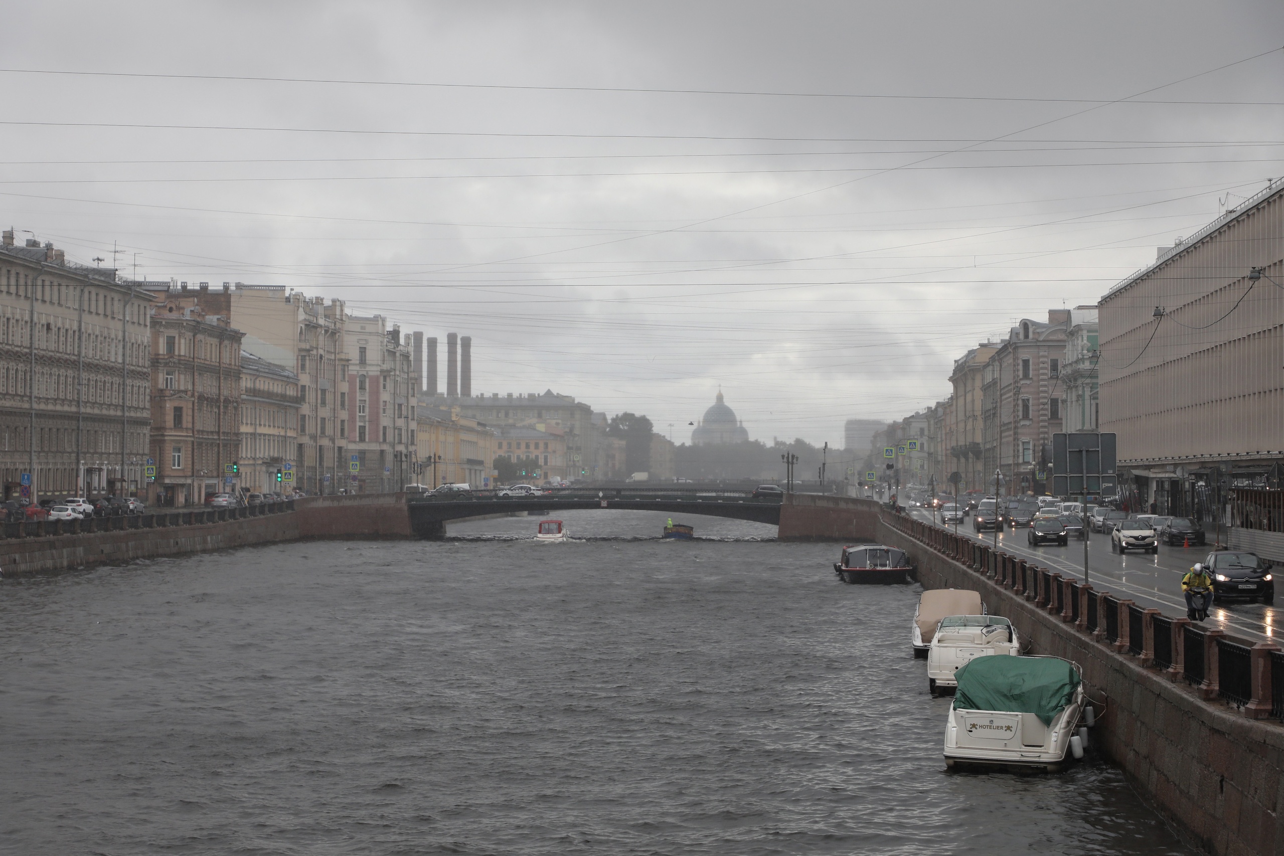 Обычная погода в питере. Река Карповка Санкт-Петербург. Фонтанка СПБ. Дождь в Петербурге.