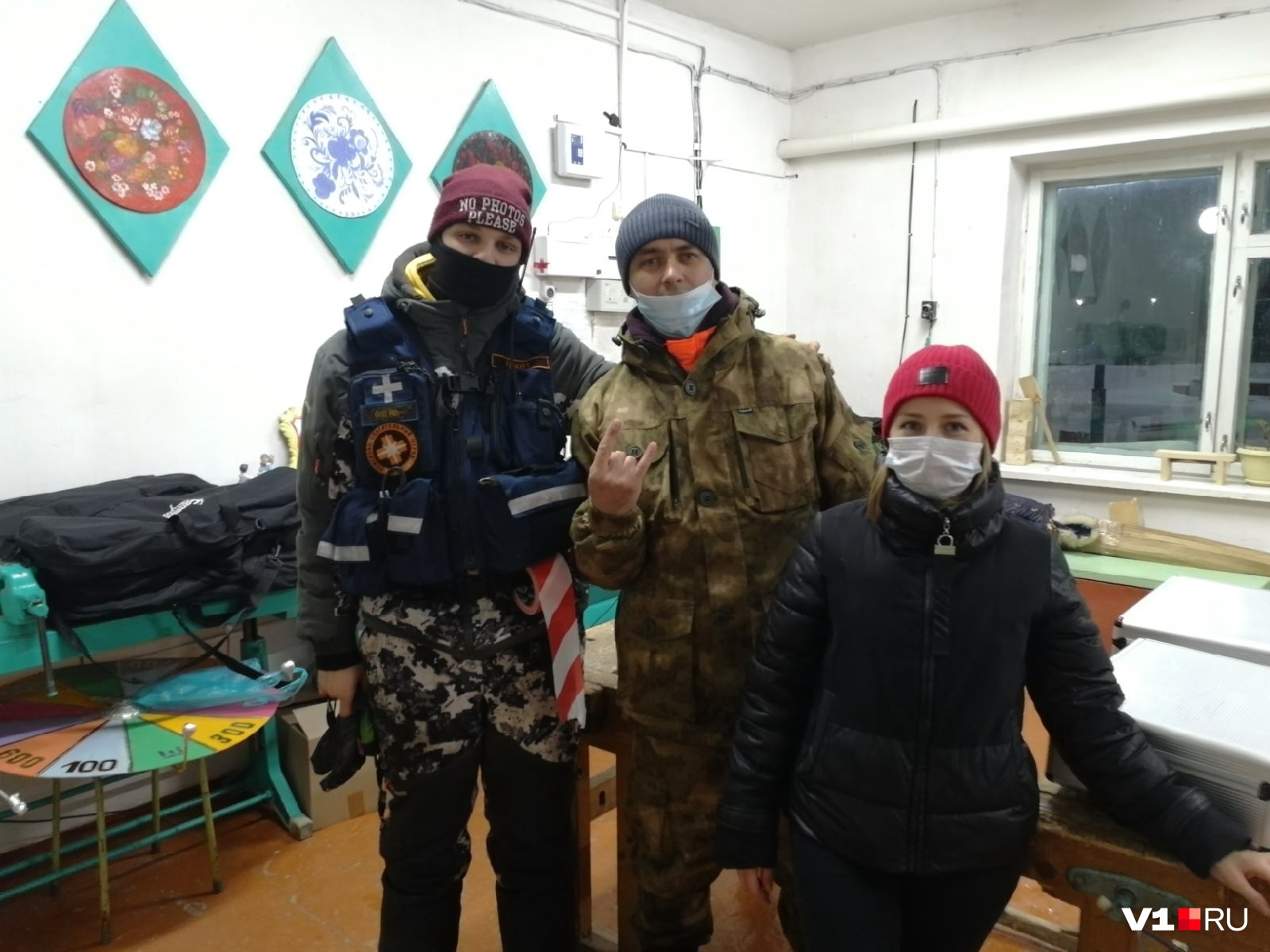 Волонтеры с позывными Сулин, Шкет и Гаечка не смогли остаться в стороне и приехали в Чухонастовку