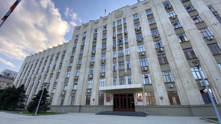 Прокуратура проверит законность закупки машин по 5 млн рублей властями Кубани