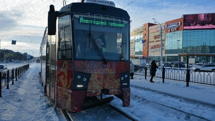 «Новогодний трамвайчик» совершил 65 рейсов в Магнитогорске