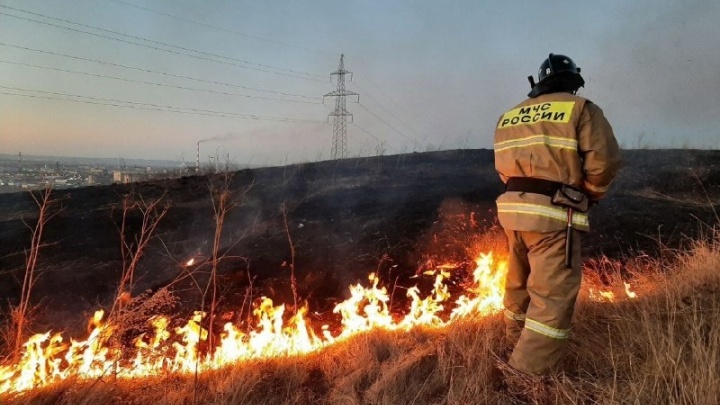 60 дачных домов и построек пострадали в Канске из-за природного пожара
